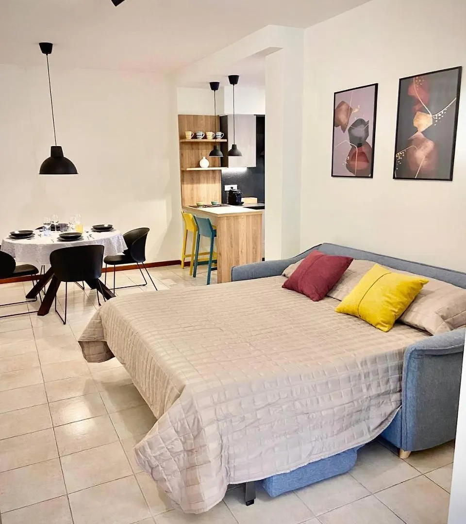 La Corte Apartment-Verona & Lake Bussolengo 0*,  Italia